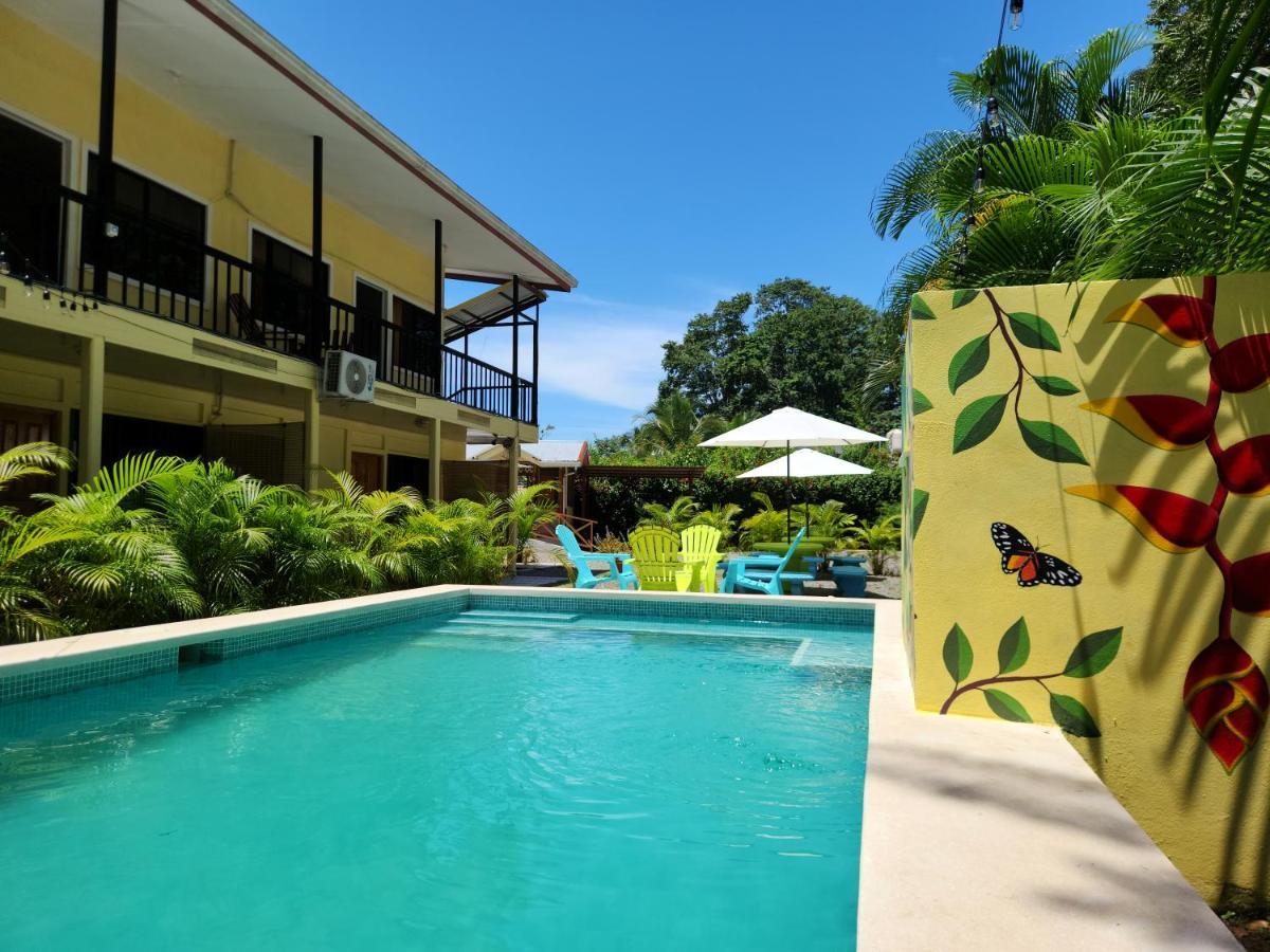 Family Hotel Puerto Viejo de Talamanca Екстер'єр фото