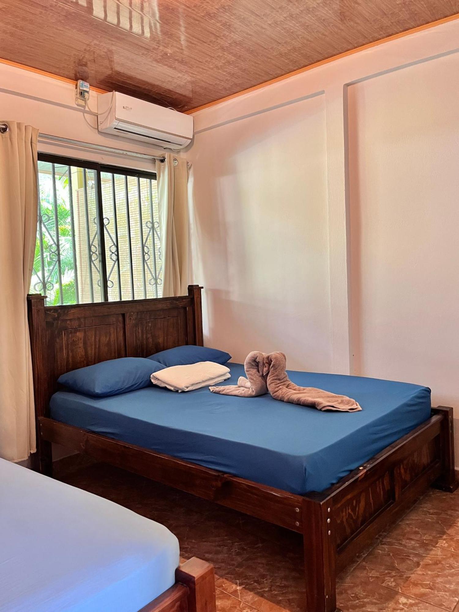 Family Hotel Puerto Viejo de Talamanca Екстер'єр фото