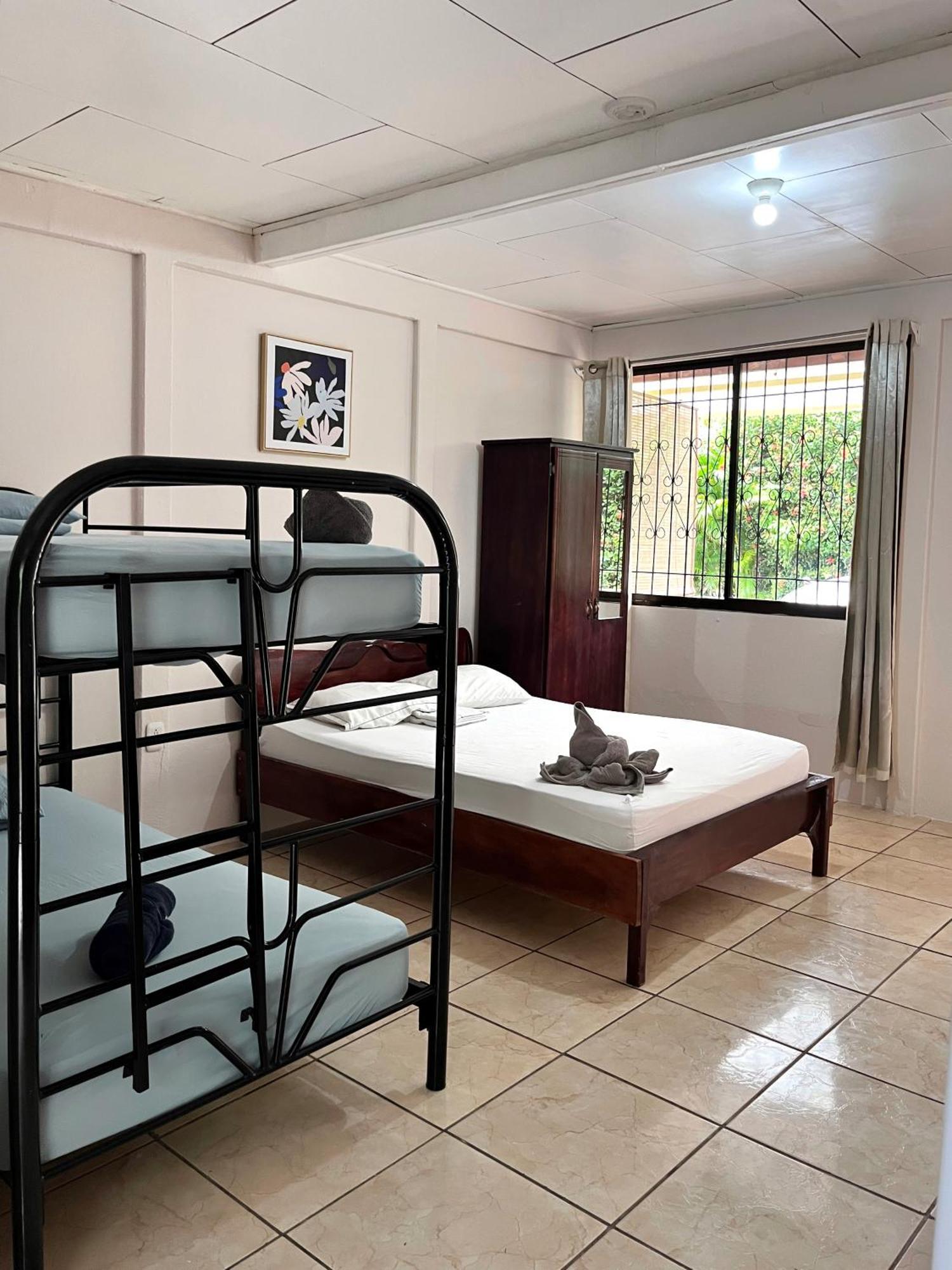 Family Hotel Puerto Viejo de Talamanca Екстер'єр фото