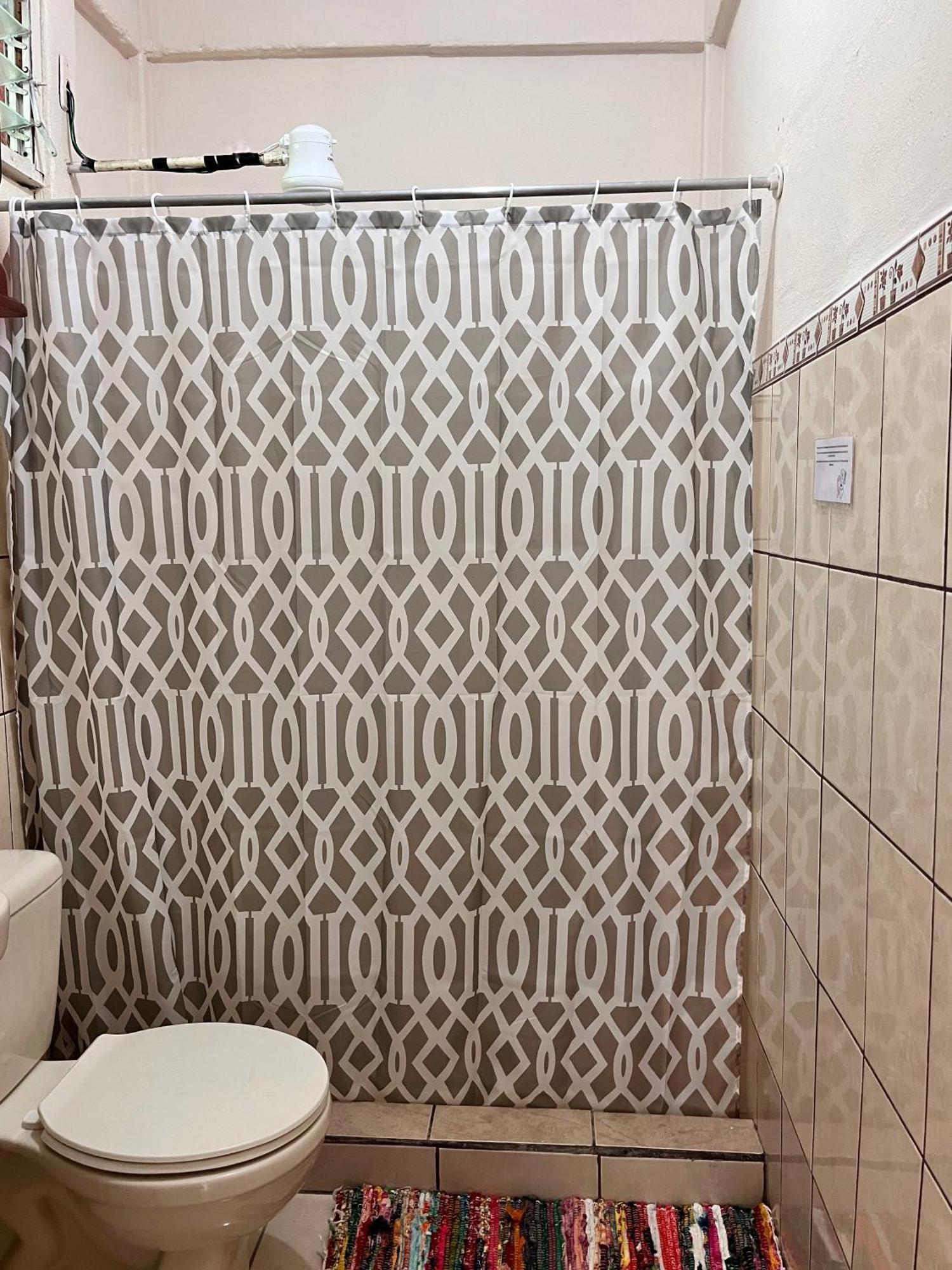 Family Hotel Puerto Viejo de Talamanca Екстер'єр фото